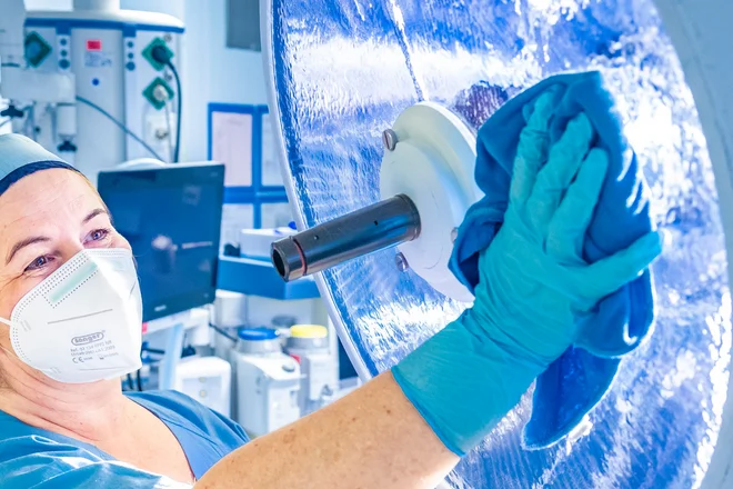 Diana Walbert ist OP-Reinigungskraft im St. Anna Hospital in Herne