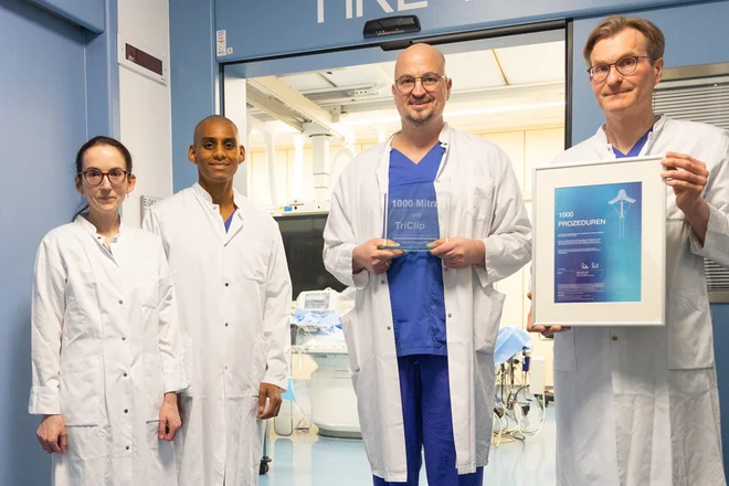 Das Team um Priv.-Doz. Dr. Hans-Jörg Hippe, Chefarzt der Kardiologischen Klinik