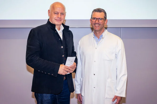 Dr. Axel Münker (l.) und Prof. Dr. Ulrich Frey (r.)