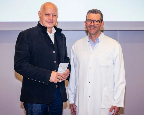 Dr. Axel Münker (l.) und Prof. Dr. Ulrich Frey (r.)