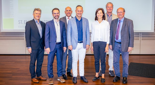 Prof. Dr. Xenofon Baraliakos (Mitte) und weitere Experten
