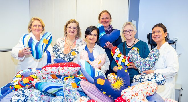 100 Herzkissen für das Brustzentrum