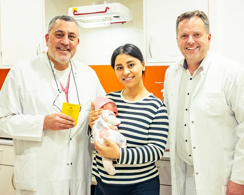 Dr. Bahman Gharavi (l.), Prof. Dr. Sven Schiermeier (r.)
