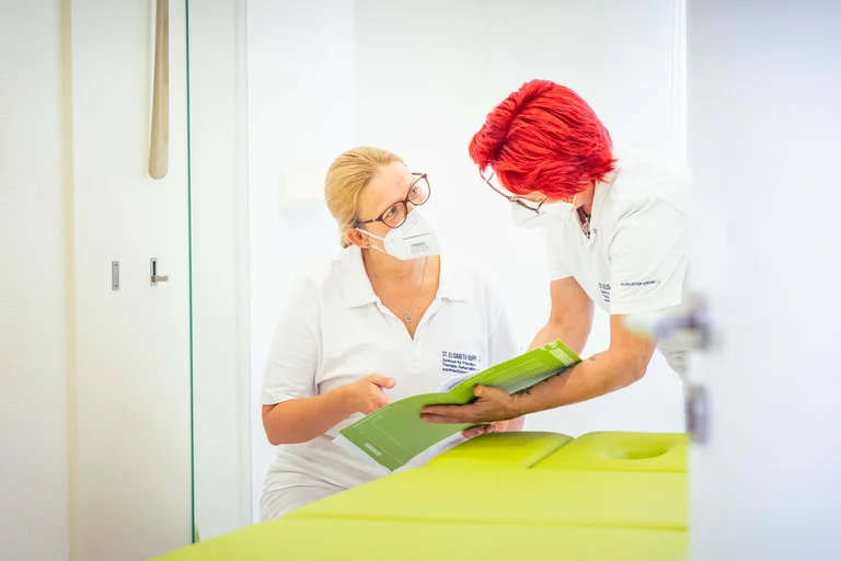 Masseurin und medizinische Bademeisterin Sabine Trostmann