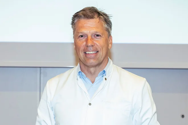 Prof. Dr. Clemens Tempfer, Direktor der Klinik für Frauenheilkunde und Geburtshilfe des Marien Hospital Herne – Universitätsklinikum der Ruhr-Universität Bochum