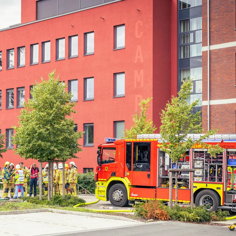Rettungswagen am Campus der St. Elisabeth Gruppe