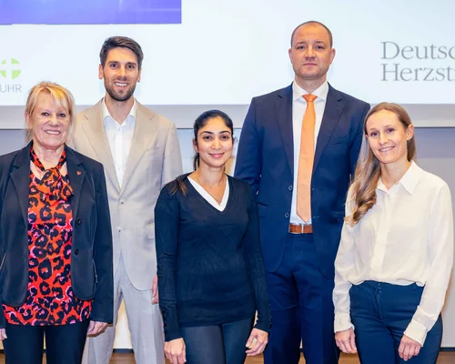 Prof. Dr. Christian Ukena, Direktor der Medizinischen Klinik II – Kardiologie / Angiologie des Marien Hospital Herne, und sein Team informierten zum Thema Herzinfarkt.