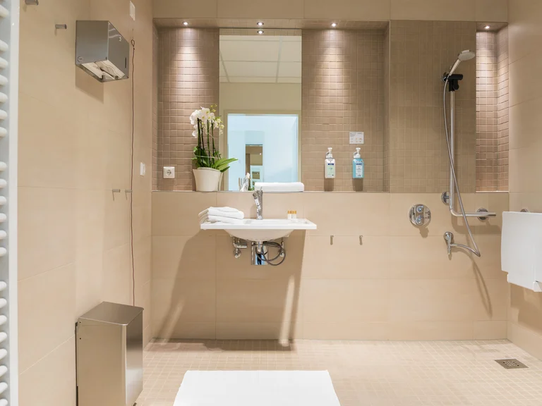 Badezimmer im St. Elisabeth Hospiz Witten