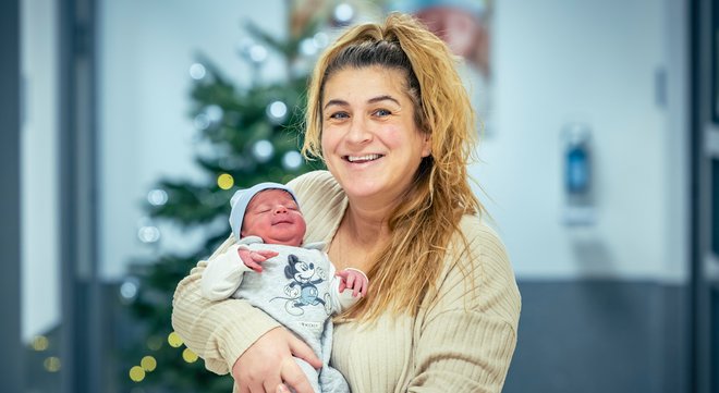 Menekse Görücü mit Siraç