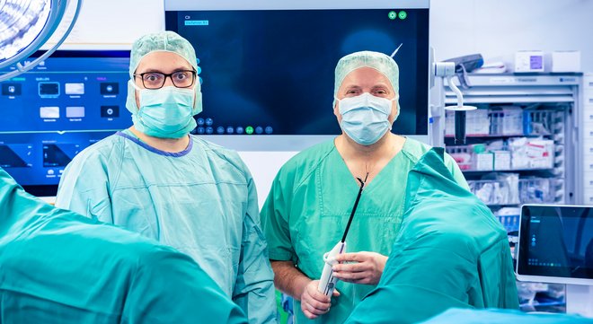 Prof. Dr. Sven Schiermeier (rechts) und sein Team