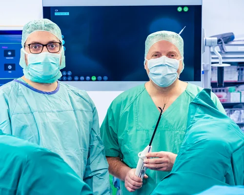 Prof. Dr. Sven Schiermeier (rechts) und sein Team