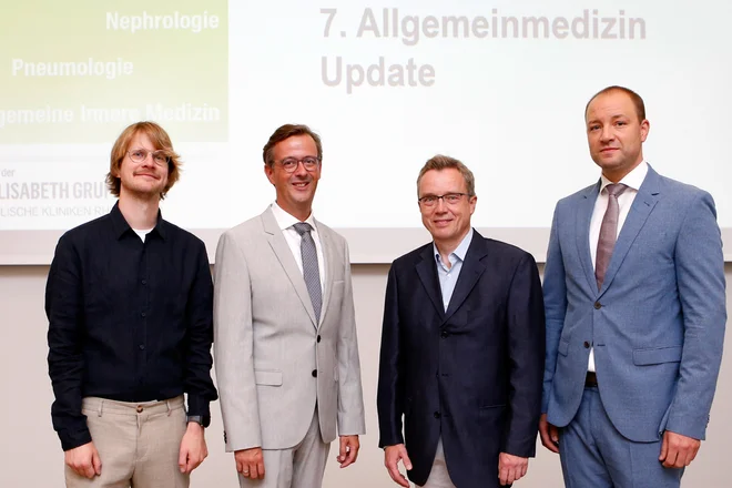 (v. l. n. r.): Dr. Sebastian Bertram, Prof. Dr. Timm Westhoff, Dr. Johannes Schweinfurth und Prof. Dr. Christian Ukena