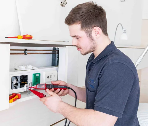 Ausbildung zum Elektroniker in der St. Elisabethgruppe