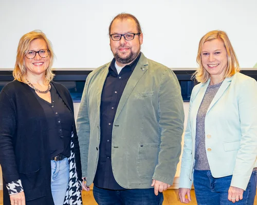 (v. l. n. r.): Kirsten Hagedorn, Daniel Donner und Corinna Panitz